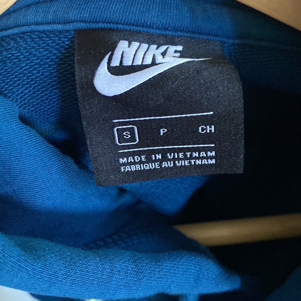Nike Sweatshirt - Picture 5 of 8